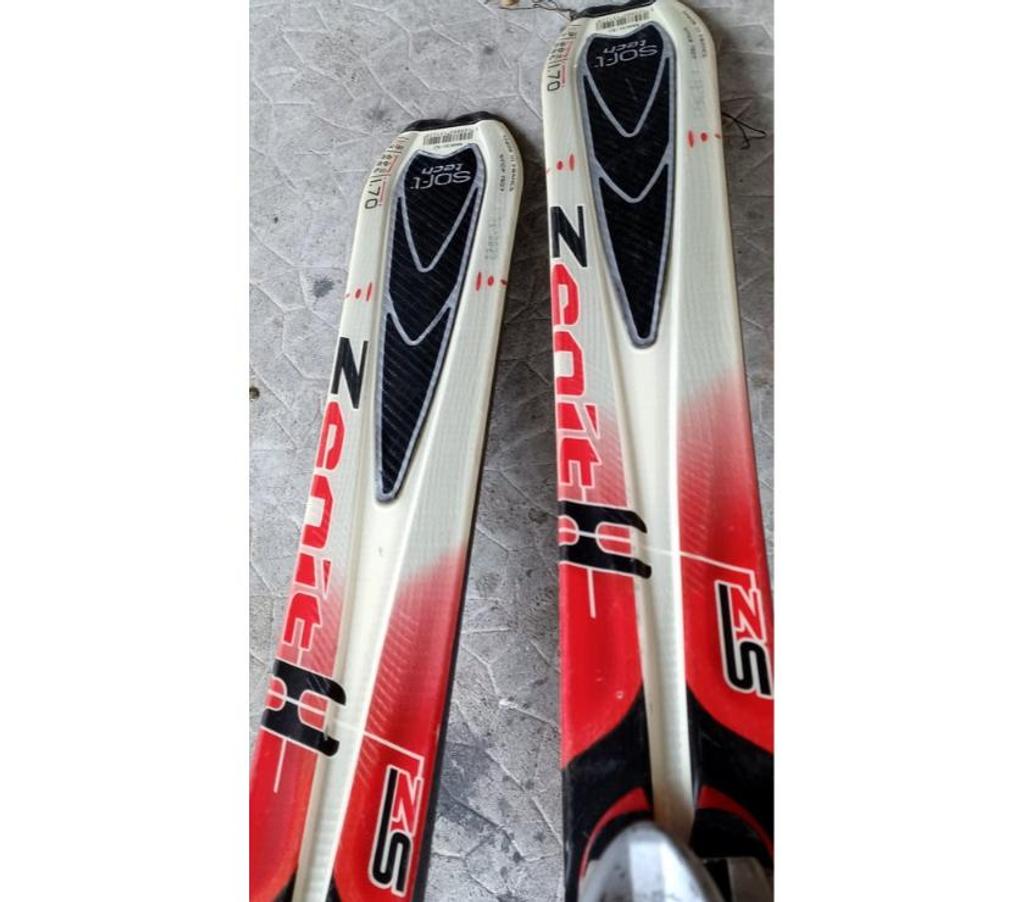 Matériel de sport Isère Bresson - 38320 - Photos Vivastreet Skis Rossignol Zéntih ZS 1m70