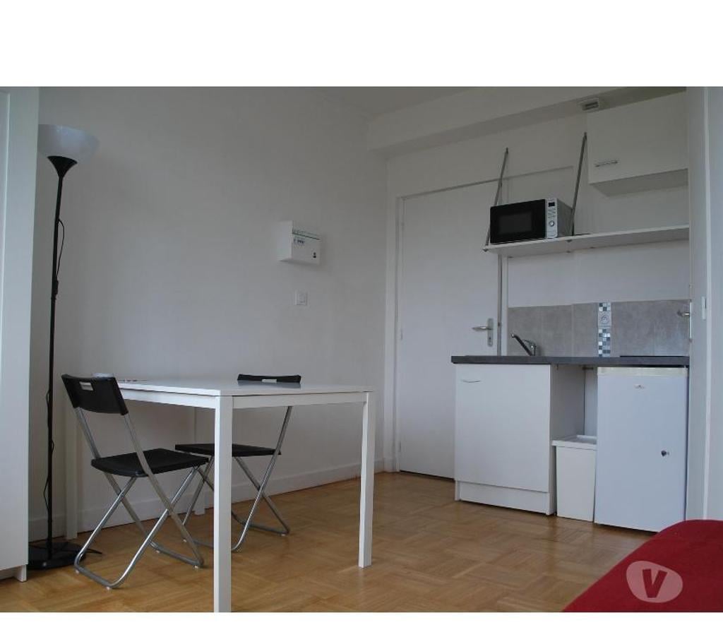 Appartement meublé Finistère Morlaix - 29600 - Photos Vivastreet B11 Studio MORLAIX (buanderie, terrasse, jardin, pkg)