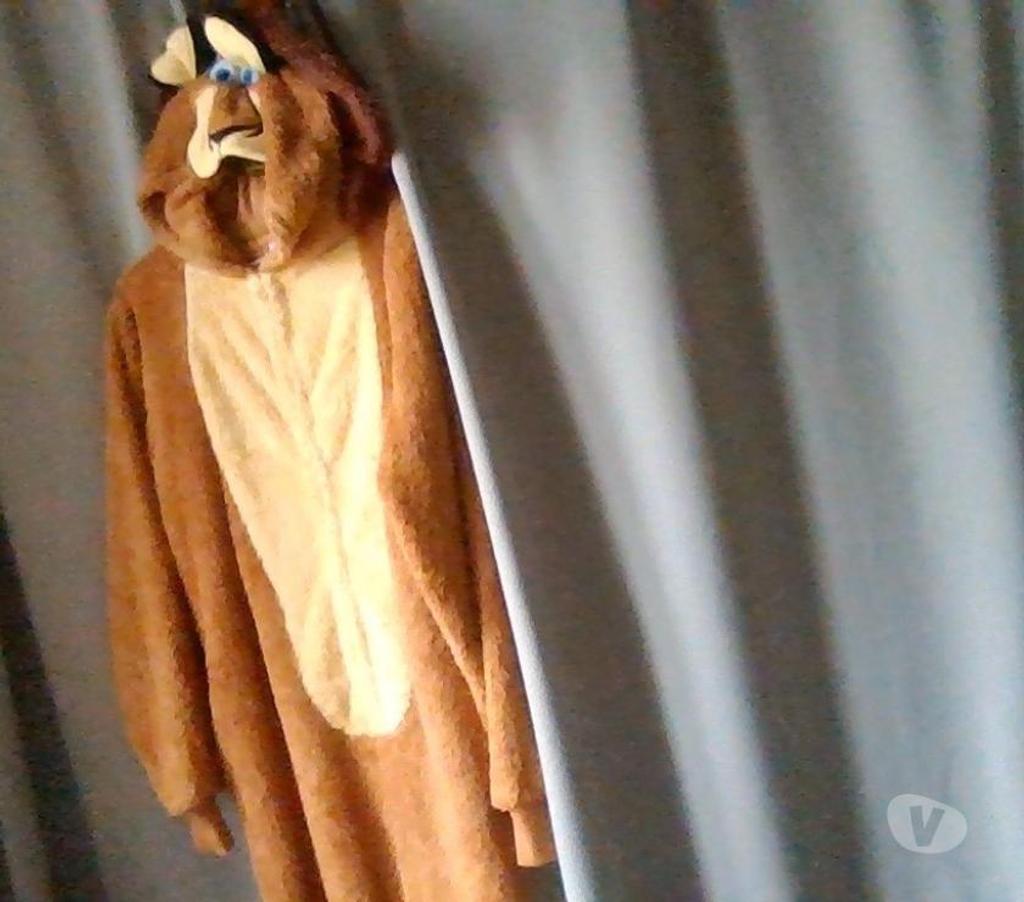 Vêtements occasion Hérault Montels - 34310 - Photos Vivastreet Déguisement adulte