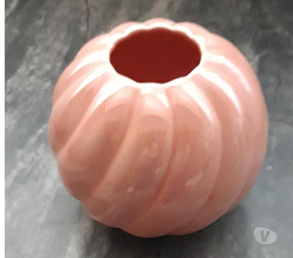 Décoration - art Alpes-Maritimes Antibes - 06600 - Photos Vivastreet vase céramique rose