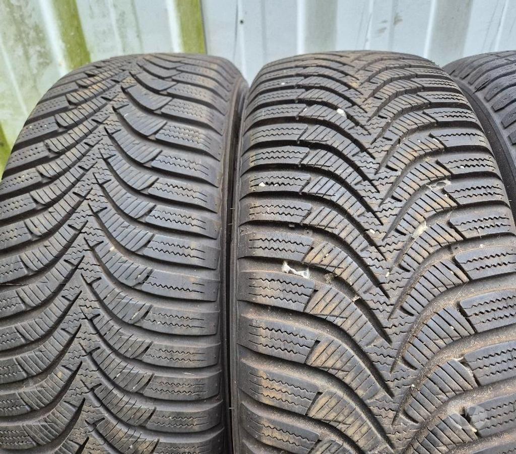 Pièces et services auto Loire St Etienne - Photos Vivastreet 4 roues neige 205 55 16 91T Citroën C4 envoi possible