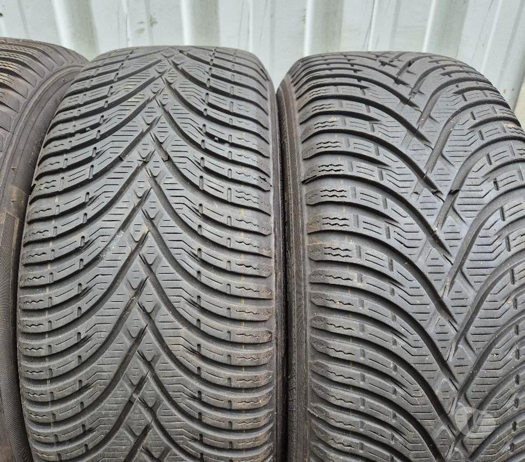 Pièces et services auto Loire St Etienne - Photos Vivastreet 4 roues neige 205 55 16 91T Citroën C4 envoi possible