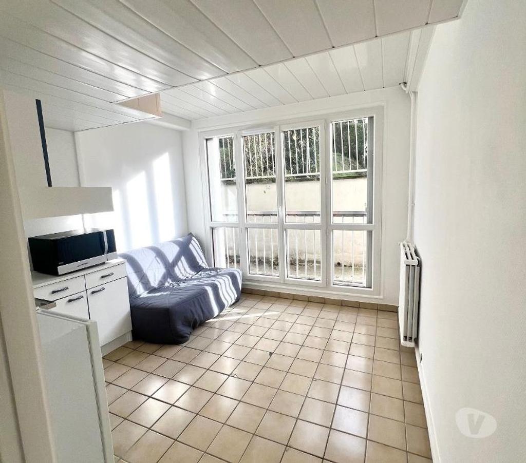 Appartements à vendre Hauts-de-Seine Antony - 92160 - Photos Vivastreet Appartement 1 pièce 14 m² avec cave à Antony