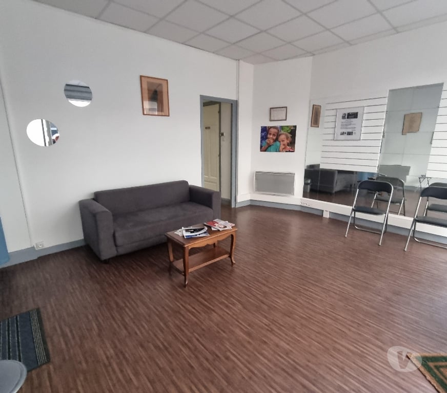 bureaux locaux Allier Vichy - 03200 - Photos Vivastreet LOCAL PROFESSIONNEL - VICHY CENTRE