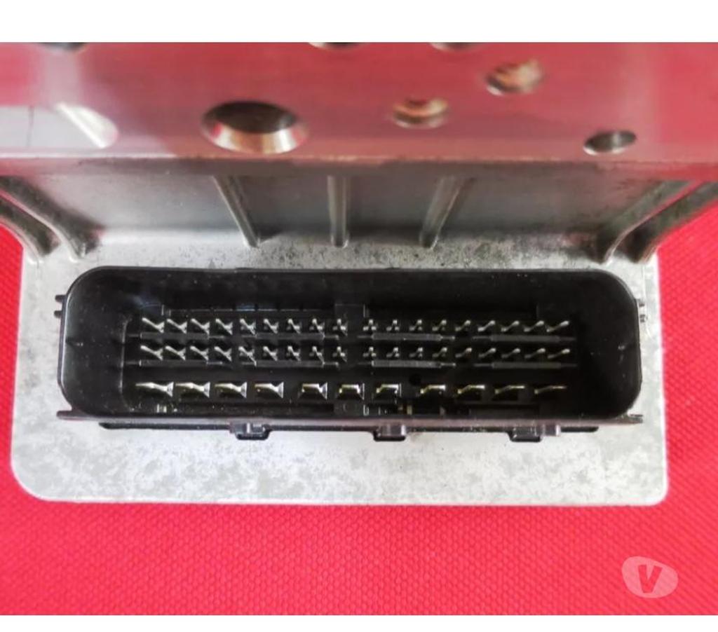 Pièces et services auto Bas-Rhin Ville - 67220 - Photos Vivastreet Mercedes pompe SBC A0054318112 0265960029 pour Classe E W211