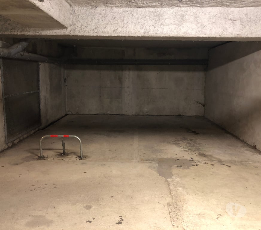 Parkings - Garages Eure-et-Loir Luce - 28110 - Photos Vivastreet Place de Parking souterrain - Lucé