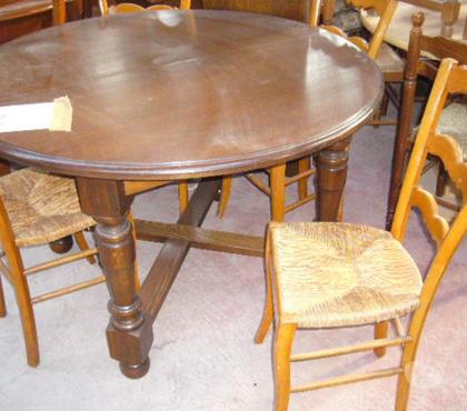 Ameublement - art de la table Sartrouville Yvelines - Photos Vivastreet Table ronde et 4 chaises