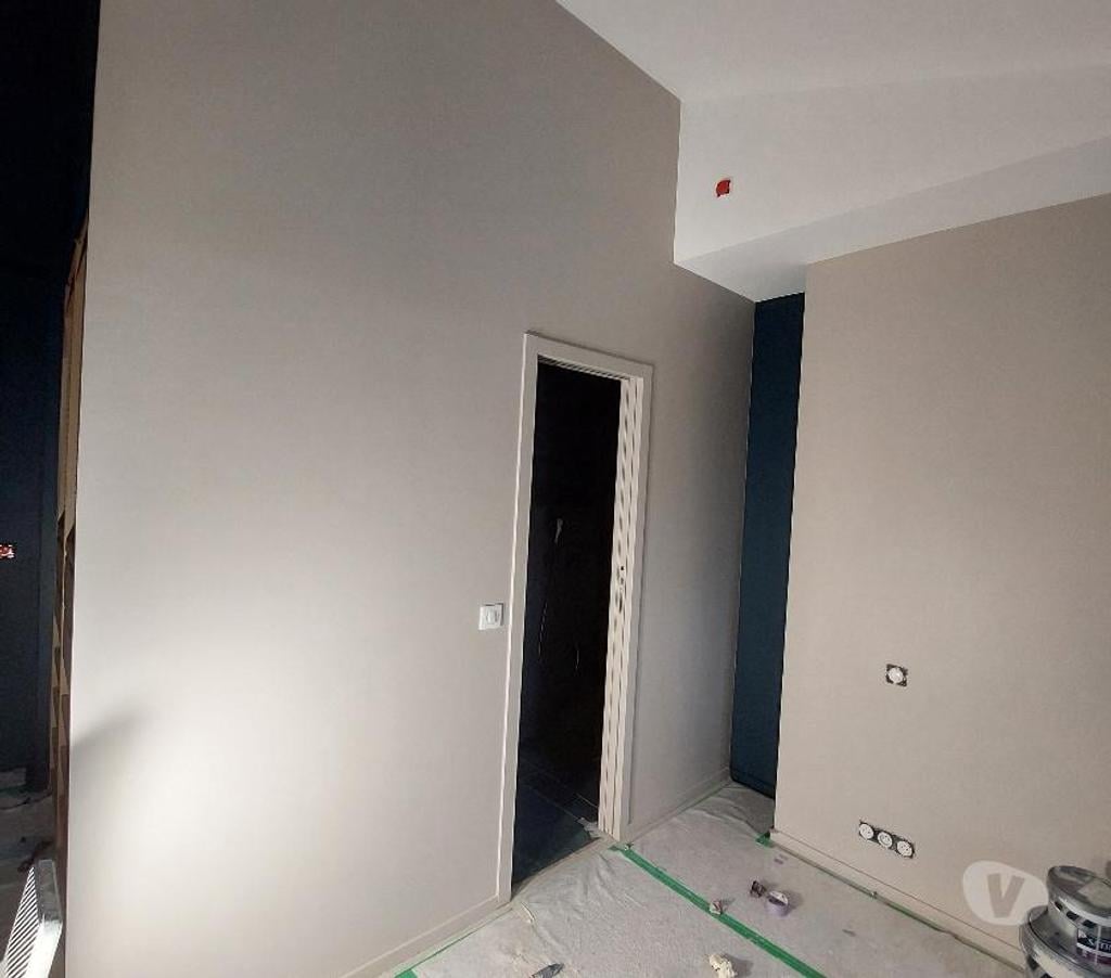 Artisans & dépannages Essonne Ste Genevieve des Bois - 91700 - Photos Vivastreet Peintre Renovation Interieur