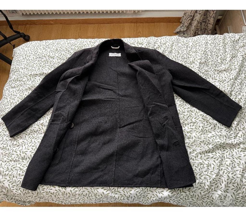 Vêtements occasion Nord Wasquehal - 59290 - Photos Vivastreet Manteau Max Mara (taille 42)