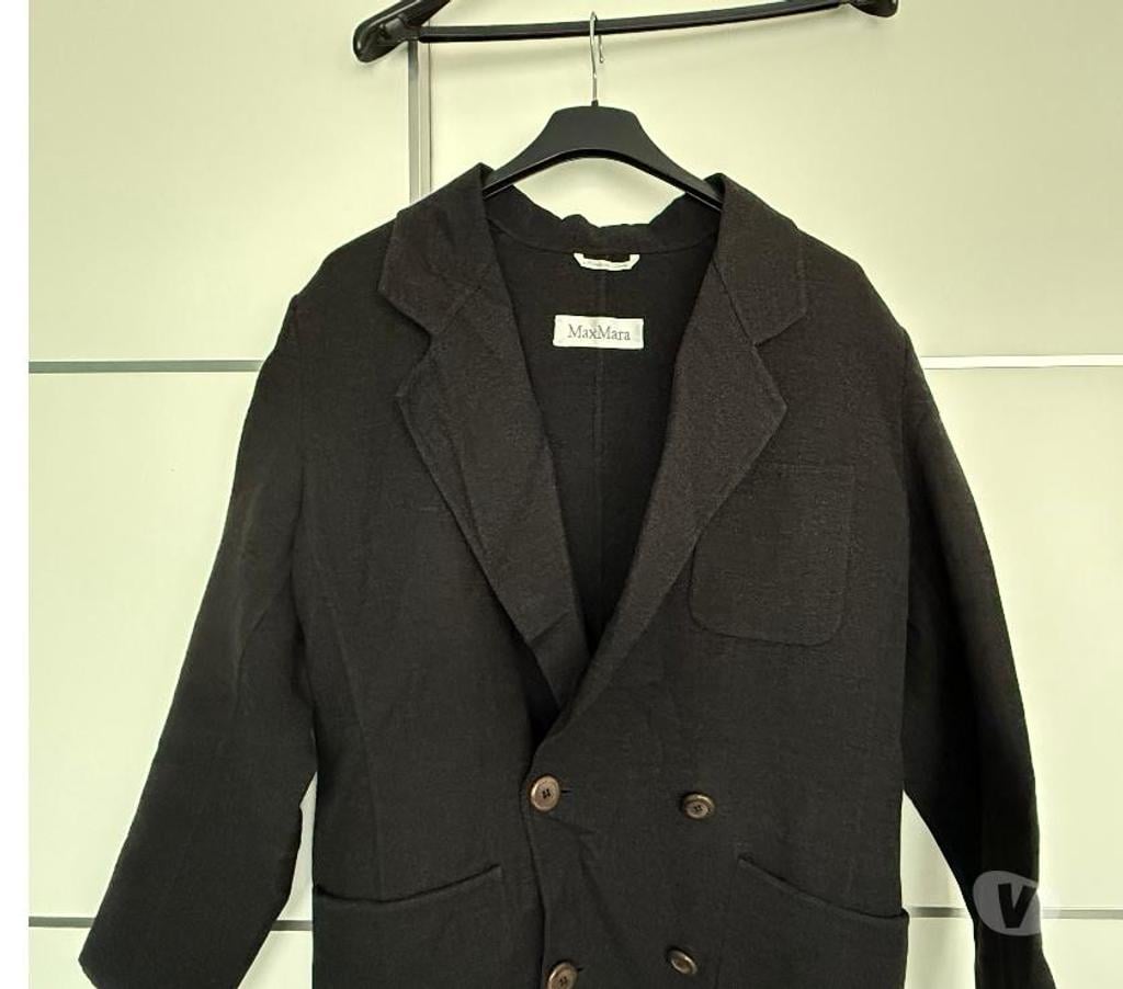 Vêtements occasion Nord Wasquehal - 59290 - Photos Vivastreet Manteau Max Mara (taille 42)
