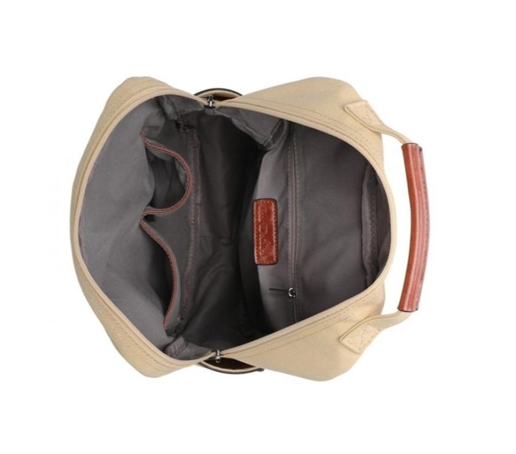 Accessoires - Bagagerie Oise Beauvais - 60000 - Photos Vivastreet Sac à dos bi-matière Inès DELAURE beige