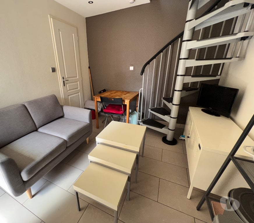 Appartement meublé Côte-d'Or Dijon - 21000 - Photos Vivastreet JOUVENCE REPUBLIQUE T1 bis duplex 19m² meublé