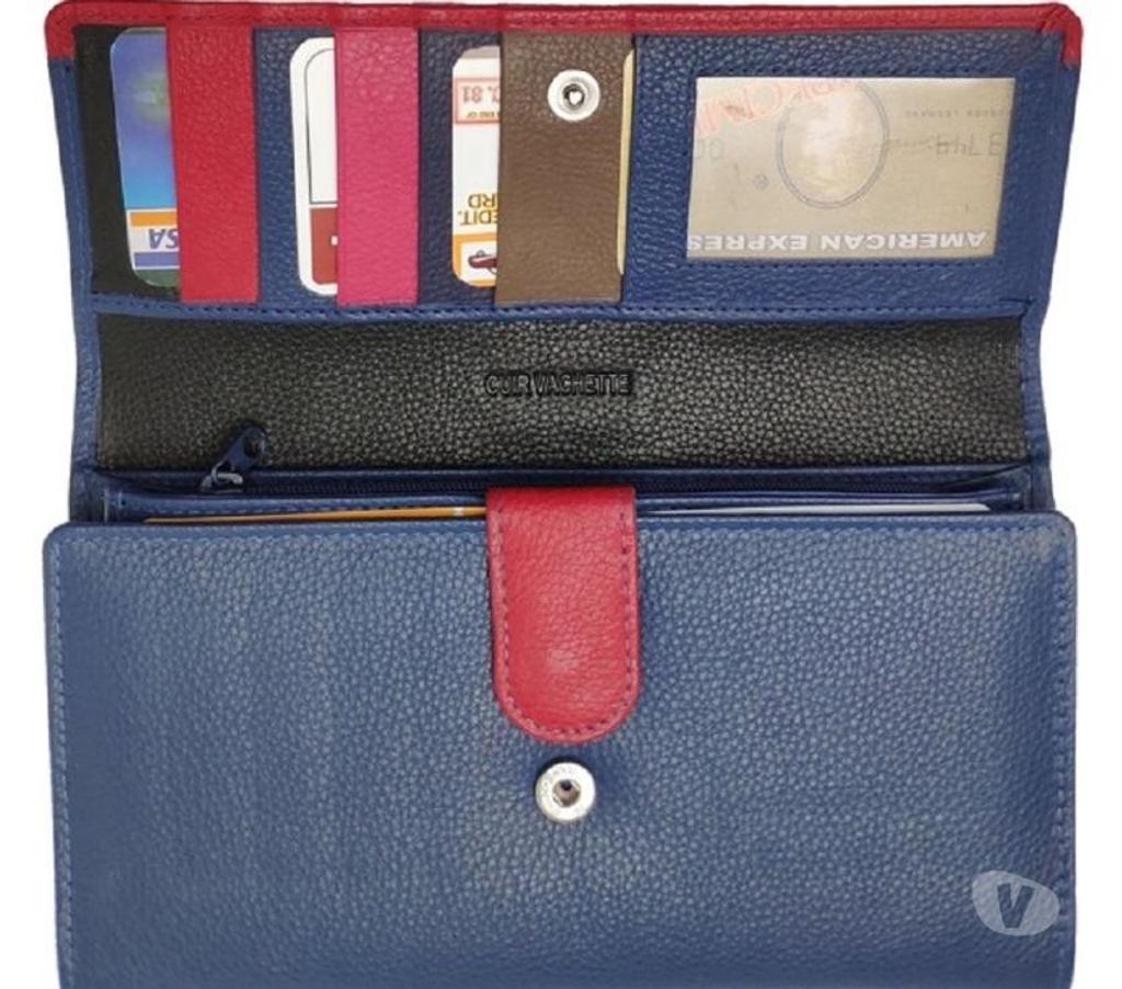Accessoires - Bagagerie Oise Beauvais - 60000 - Photos Vivastreet Portefeuille cuir femme tout-en-un - Bleu