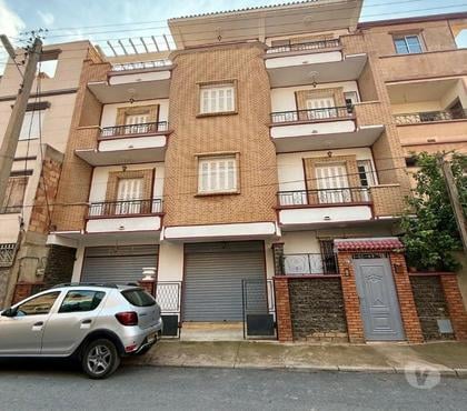Achat maison - Photos Vivastreet Maison sur 3 étages avec terrasse