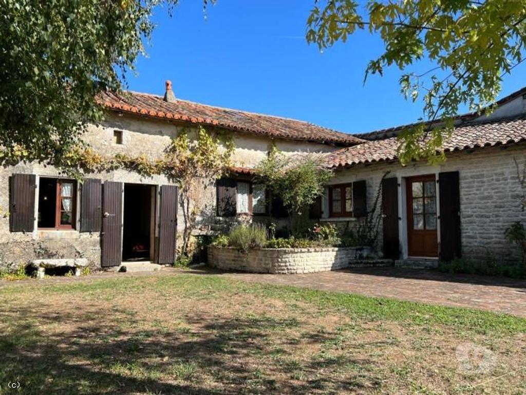Vente Maison Vienne Civray - 86400 - Photos Vivastreet Belle Maison En Pierre Avec Jardin et Un Terrain de Loisirs...