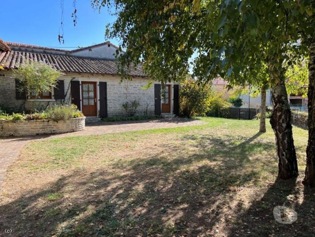 Vente Maison Vienne Civray - 86400 - Photos Vivastreet Belle Maison En Pierre Avec Jardin et Un Terrain de Loisirs...