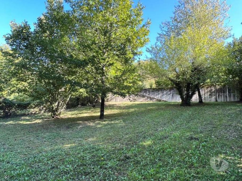 Vente Maison Vienne Civray - 86400 - Photos Vivastreet Belle Maison En Pierre Avec Jardin et Un Terrain de Loisirs...
