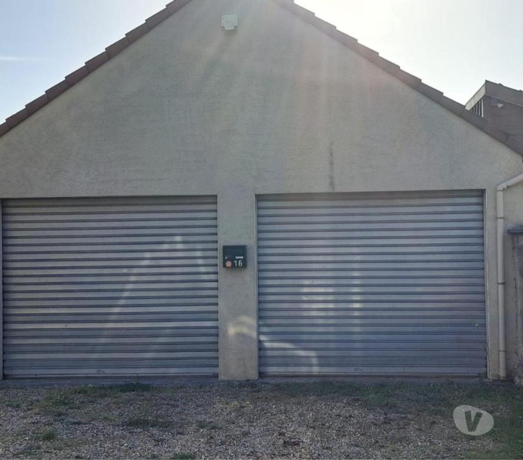 Vente Parking Yonne Chaumont - 89340 - Photos Vivastreet Local de stockage voiture ou autre 100 Mètres du Chateau
