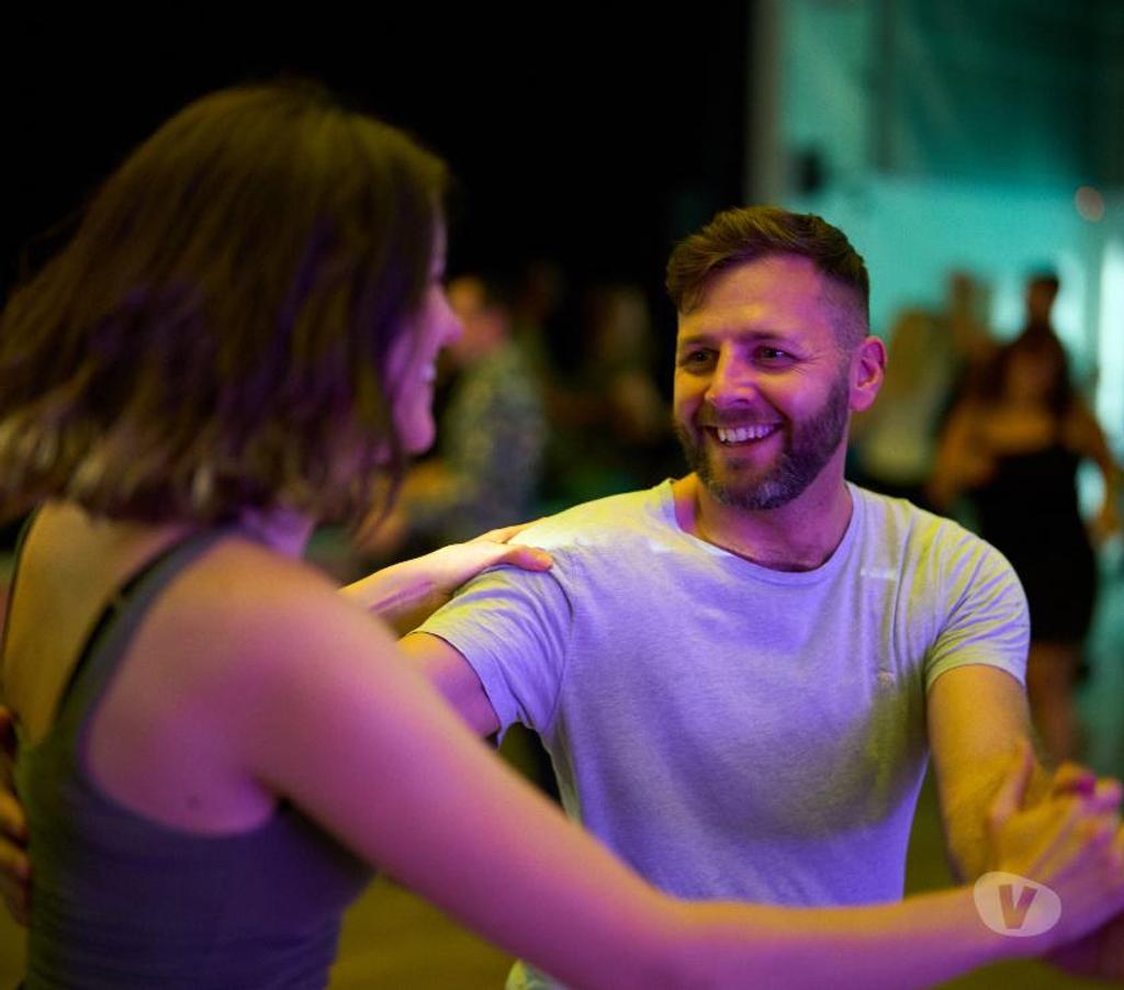 Musique - Théâtre - Danse Hérault Saussan - 34570 - Photos Vivastreet Danser en couple sur tous les styles de musiques