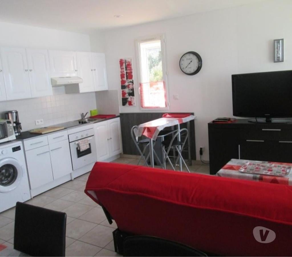 location saisonniere Bouches-du-Rhône St Mitre les Remparts - 13920 - Photos Vivastreet HAUT DE VILLA L.ES PIEDS DANS L 'EAU