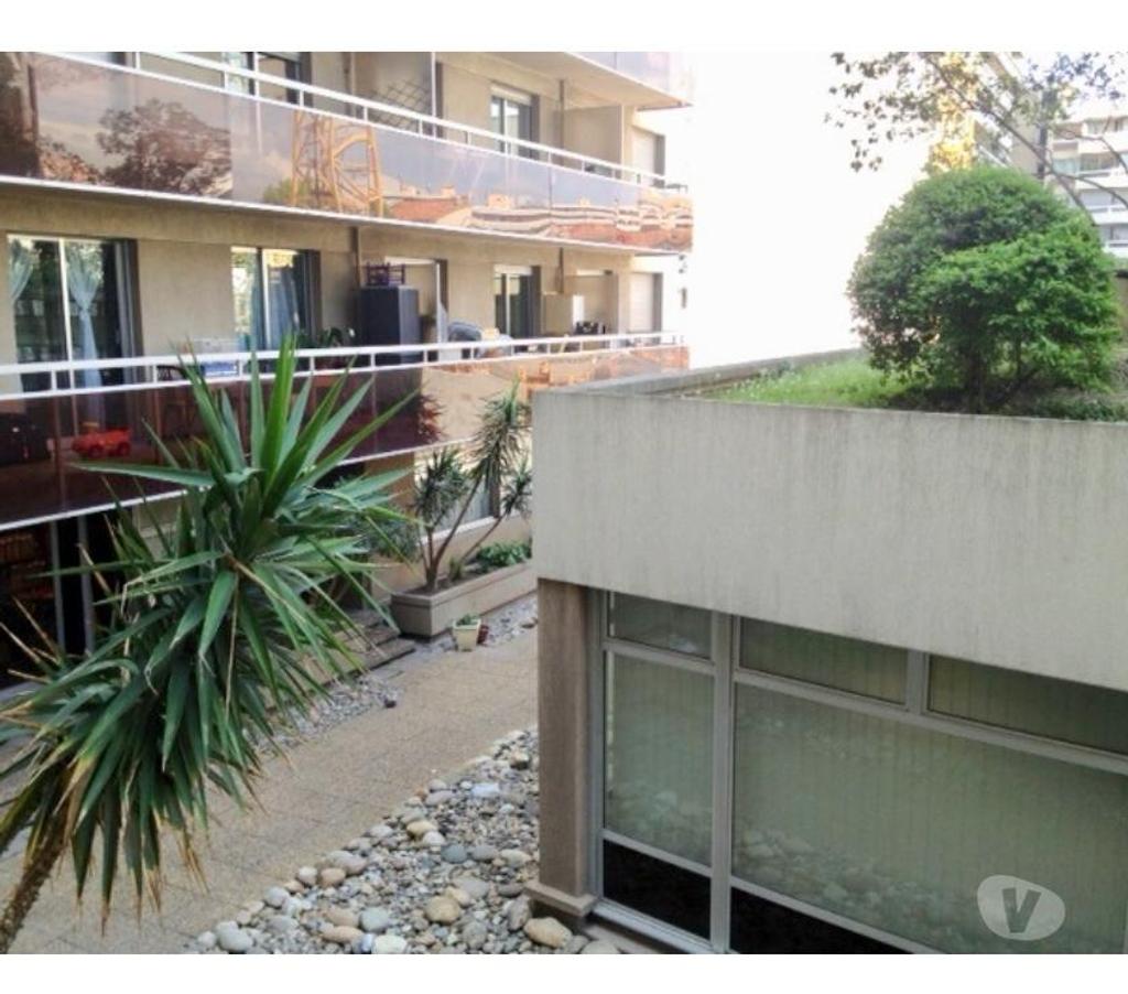 Appartement meublé Bouches-du-Rhône Marseille - Photos Vivastreet Joli studio meublé 21 m2 av du Prado au calme côté jardin