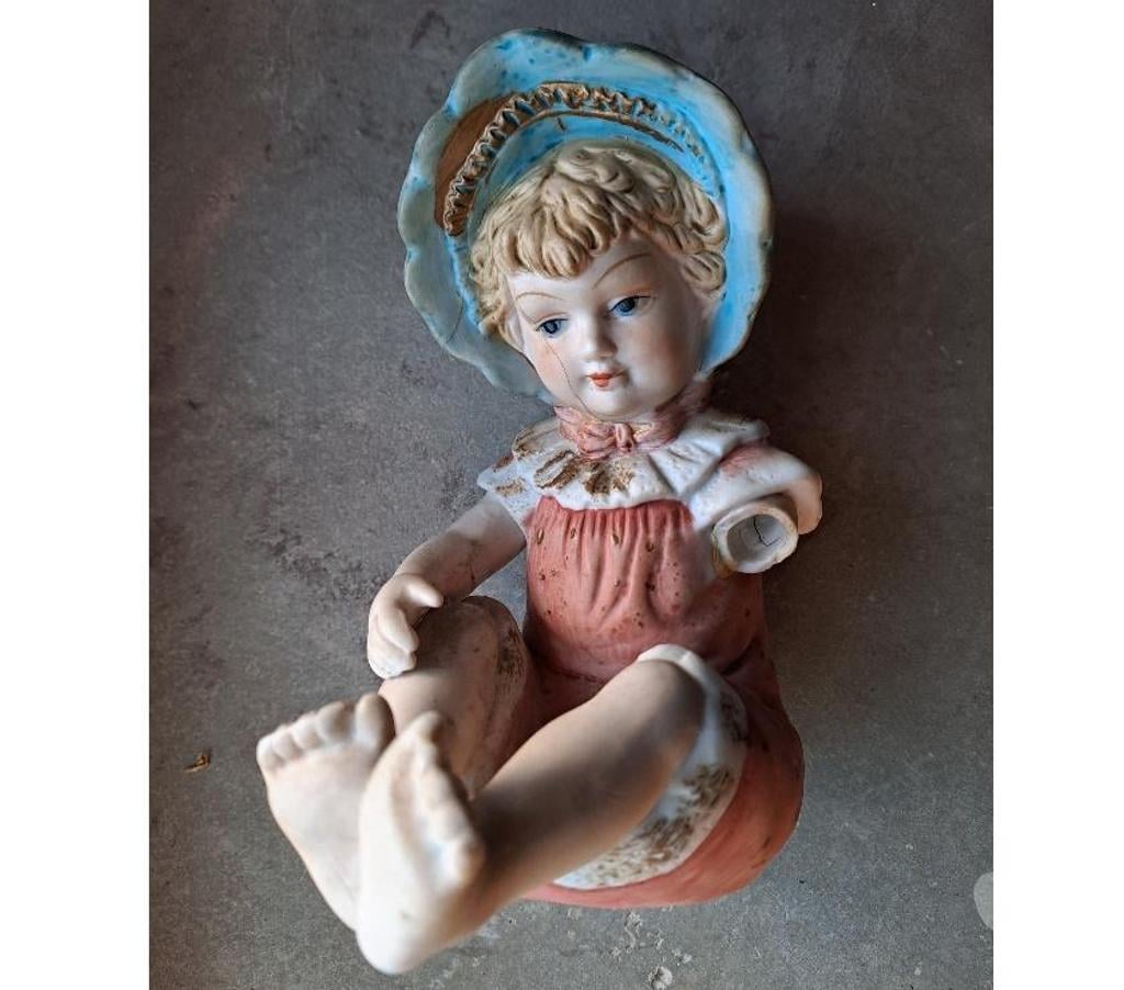 Décoration - art Seine-et-Marne Montceaux les Provins - 77151 - Photos Vivastreet figurine en porcelaine