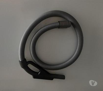 Electroménager occasion Angers Angers - Photos Vivastreet Flexible pour aspirateur Rowenta sans sac