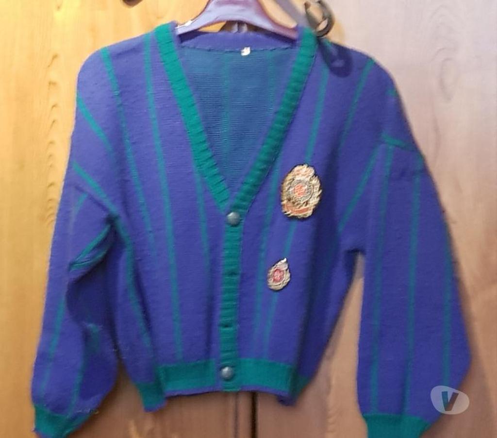Vêtements occasion Essonne Juvisy sur Orge - 91260 - Photos Vivastreet gilet garcon bleu-vert