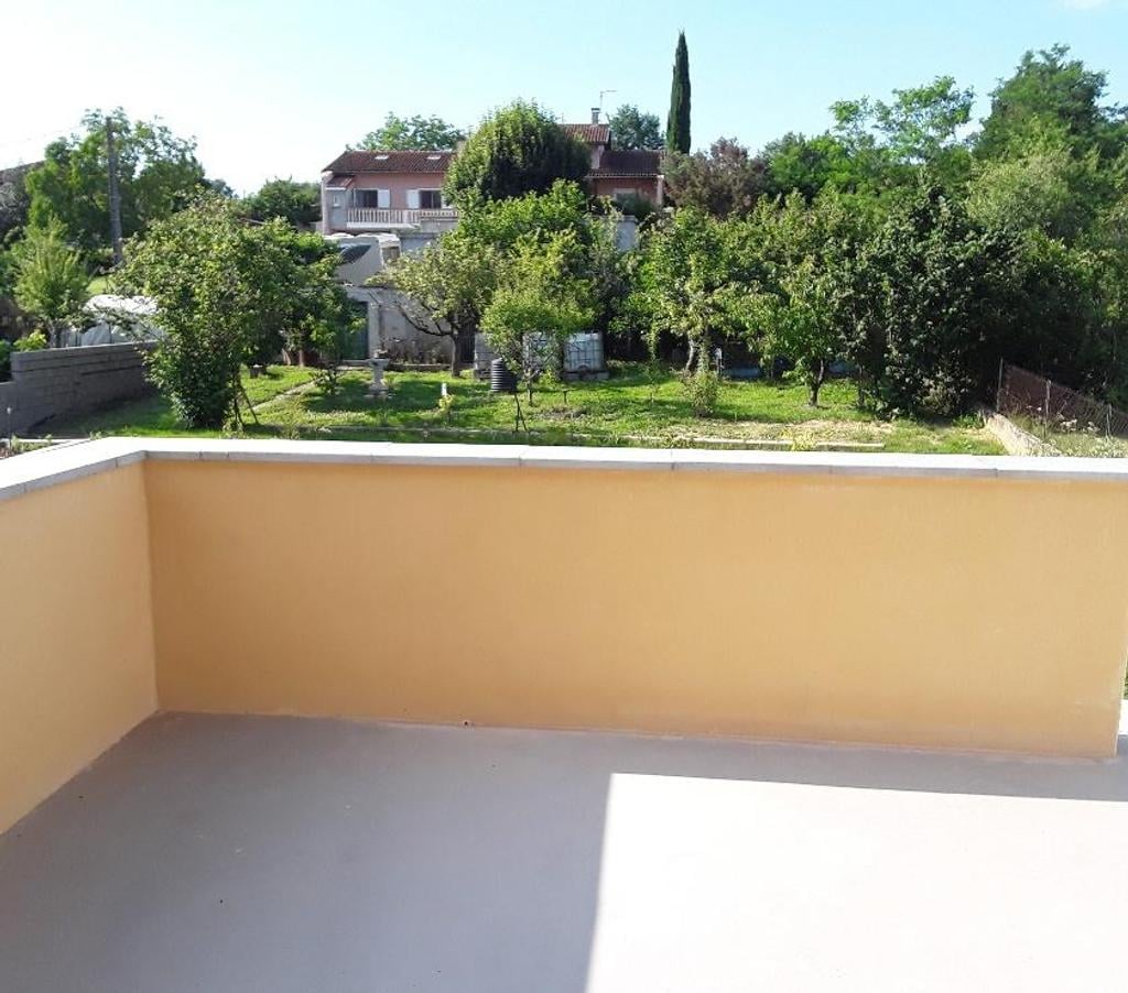 Vente Maison Ariège Laroque d'Olmes - 09600 - Photos Vivastreet MAISON RENOVEE PROCHE COMMERCES, GARAGE, PISCINE, TERRASSE