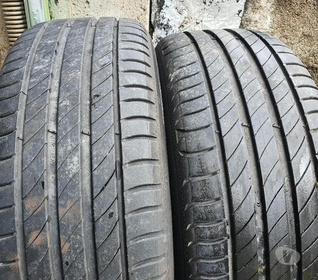 Pièces et services auto Loire St Etienne - Photos Vivastreet 2 roues été Ford 205 55 16 91V Michelin