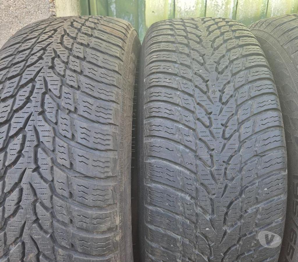 Pièces et services auto Loire St Etienne - Photos Vivastreet 4 roues hiver 195 65 15 91T Renault Megane