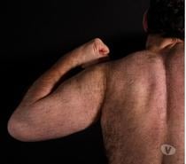 Modèle masculin pour collaboration photo