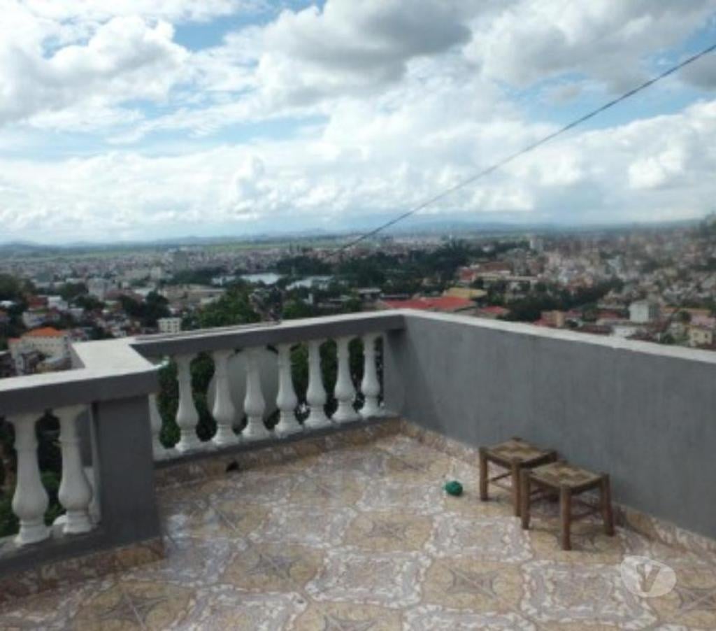 Vente Maison Madagascar - Photos Vivastreet MAISON à VENDRE ANKADILALANA