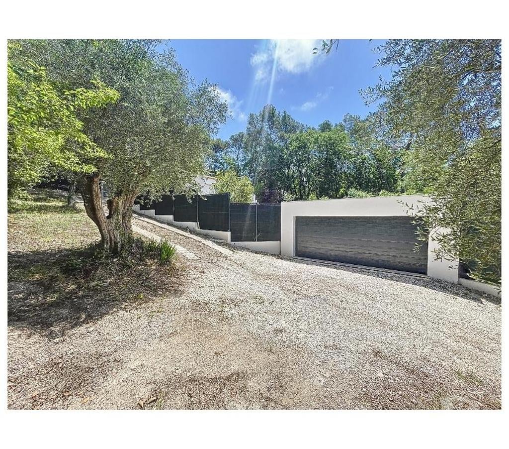Vente Maison Alpes-Maritimes Mouans Sartoux - 06370 - Photos Vivastreet VILLA RENOVEE 170 M2 PISCINE TERRASSES POOL HOUSE GARAGE