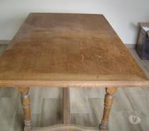 vend une table plus chaise
