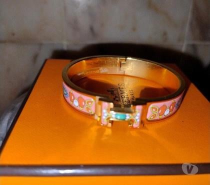 Bijoux d'occasion Nice Nice - Photos Vivastreet Bracelet Hermes clic H plaqué or et émail neuf