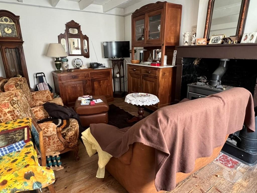 Vente Maison Charente Ruffec - 16700 - Photos Vivastreet Jolie Petite Maison de Plain-Pied au Centre-Ville de Ruffec