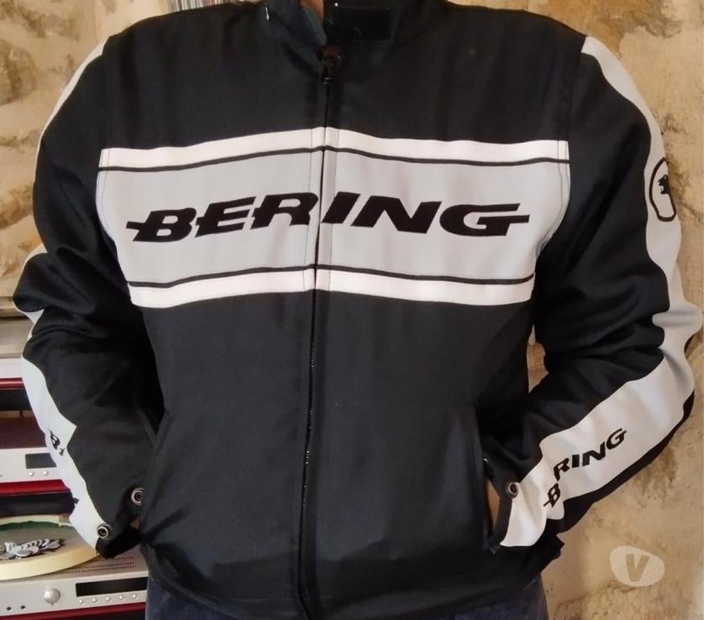Vêtements occasion Bouches-du-Rhône Miramas - 13140 - Photos Vivastreet FEMME BLOUSON MOTO MARQUE BERING AVEC DOUBLURE HIVER