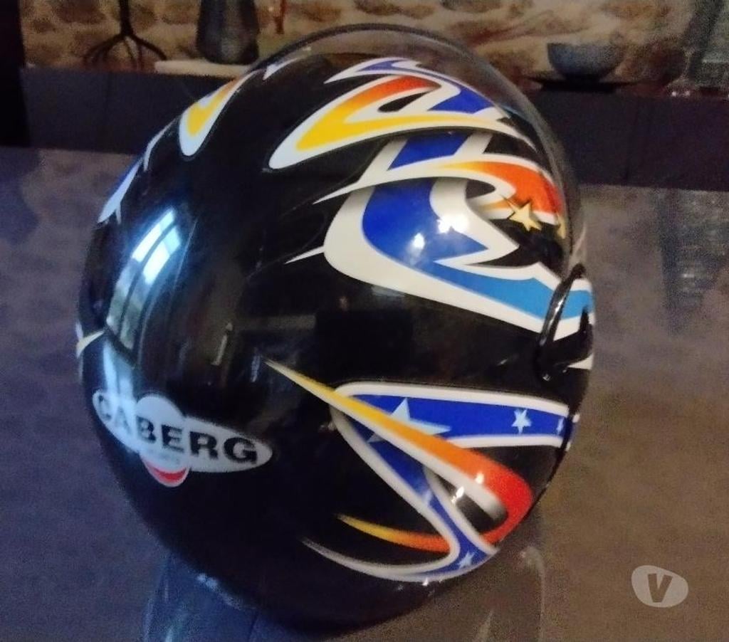 Pièces et services moto Bouches-du-Rhône Miramas - 13140 - Photos Vivastreet Casque CABERG Junior Starfighter taille S