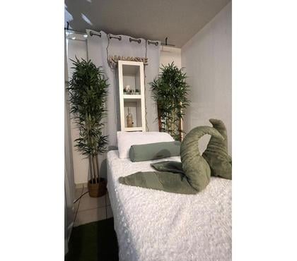 Annonce massage Annemasse Annemasse - Photos Vivastreet Massages relaxants à Annemasse avec Lynda