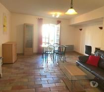 Grand T2 meublé à l'année en rdj de villa