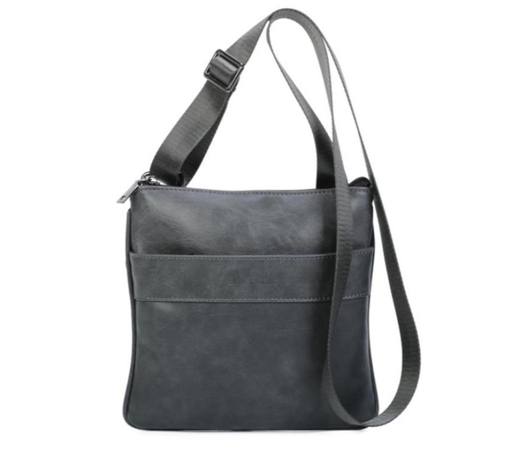 Accessoires - Bagagerie Oise Beauvais - 60000 - Photos Vivastreet BLUE SMITH Pochette plate sacoche mixte gris