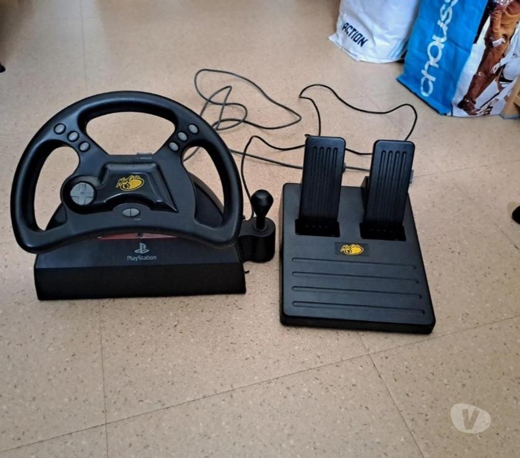Jeux vidéo - consoles Vosges Grandvillers - 88600 - Photos Vivastreet Volant+pédalier MadCatz vintage
