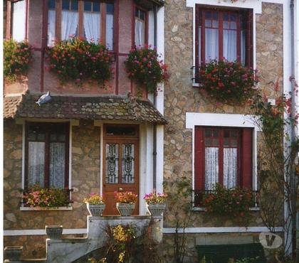 Maison à vendre Luzy Nièvre - Photos Vivastreet À vendre Grande maison en pierre avec Parc Arboré