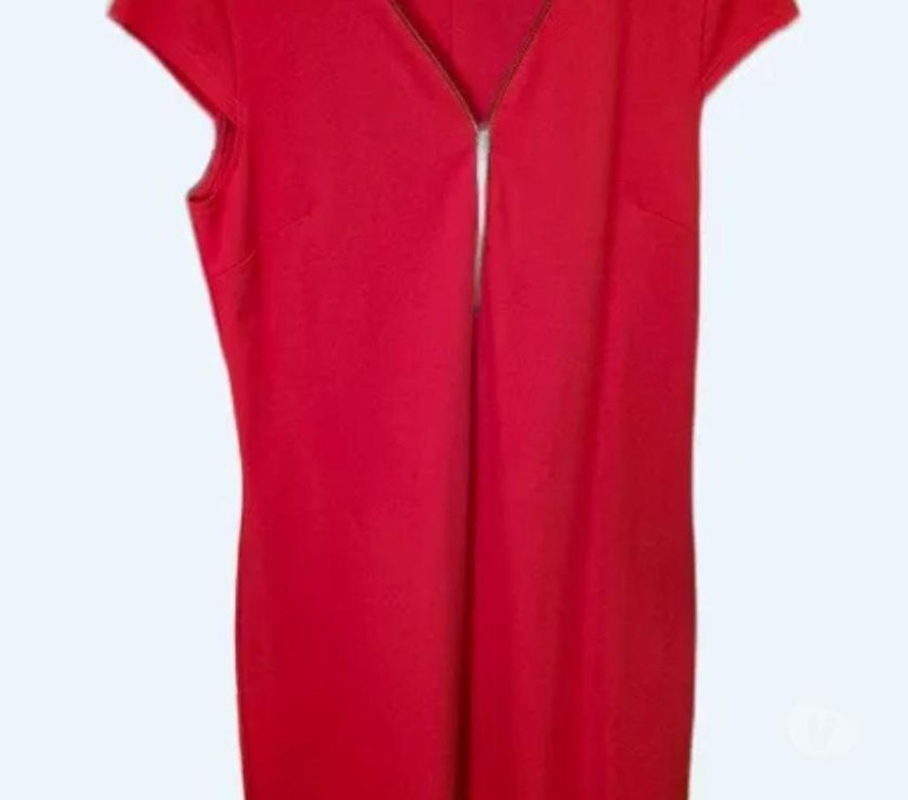 Vêtements occasion Hauts-de-Seine Nanterre - 92000 - Photos Vivastreet ROBE "FEMMES JE VOUS AIMES PARIS"