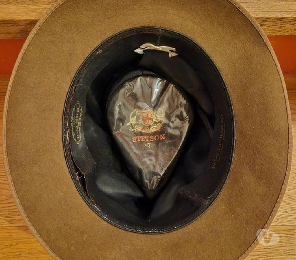 Vêtements occasion Hauts-de-Seine Nanterre - 92000 - Photos Vivastreet CHAPEAU STETSON