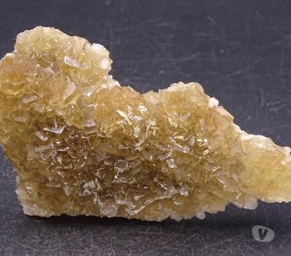 Collections Bertrichamps Meurthe-et-Moselle - Photos Vivastreet Fluorite jaune & Calcite blanche , Tarn , France 136gr