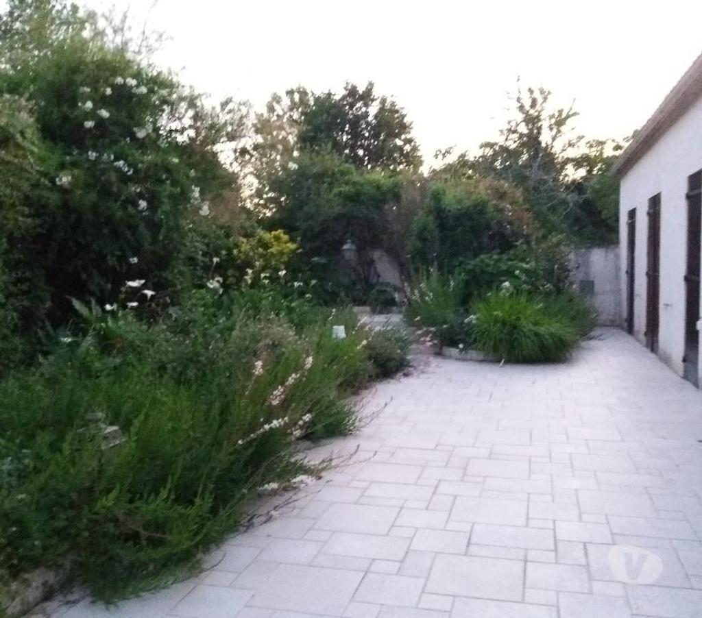 Vente Maison Charente-Maritime Mirambeau - Photos Vivastreet MAISON AU CALME ET CONFORT