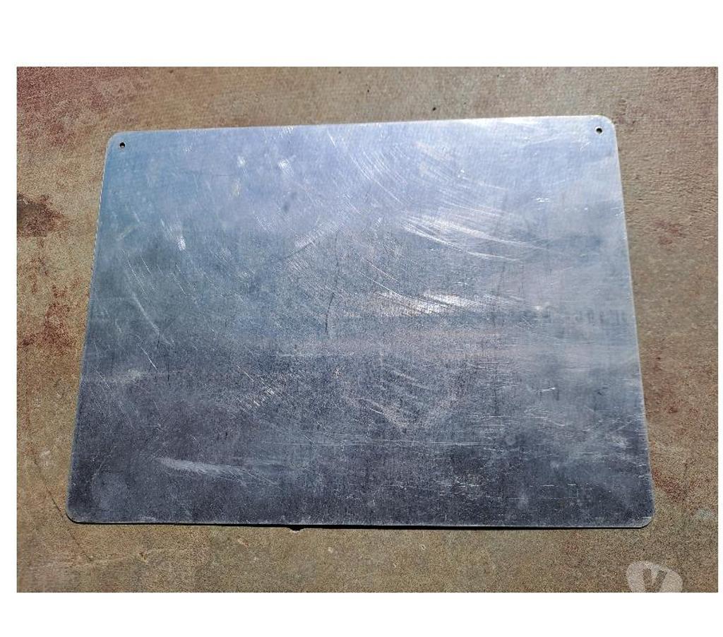 Décoration - art Seine-et-Marne Montceaux les Provins - 77151 - Photos Vivastreet plaque renault r16