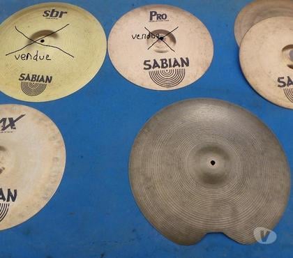 Instruments de musique Chalons en Champagne Marne - Photos Vivastreet nombreuses cymbales